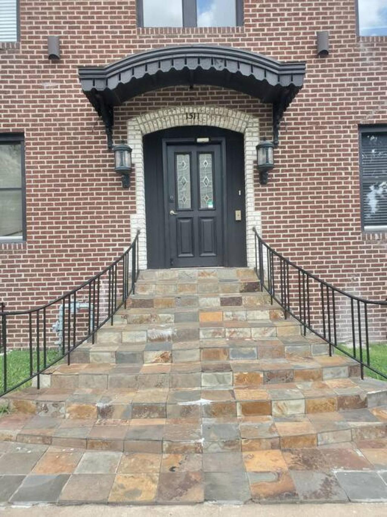 The Teak Follow, Beautiful Brick Enclosed Space Apartment Tulsa Exterior photo